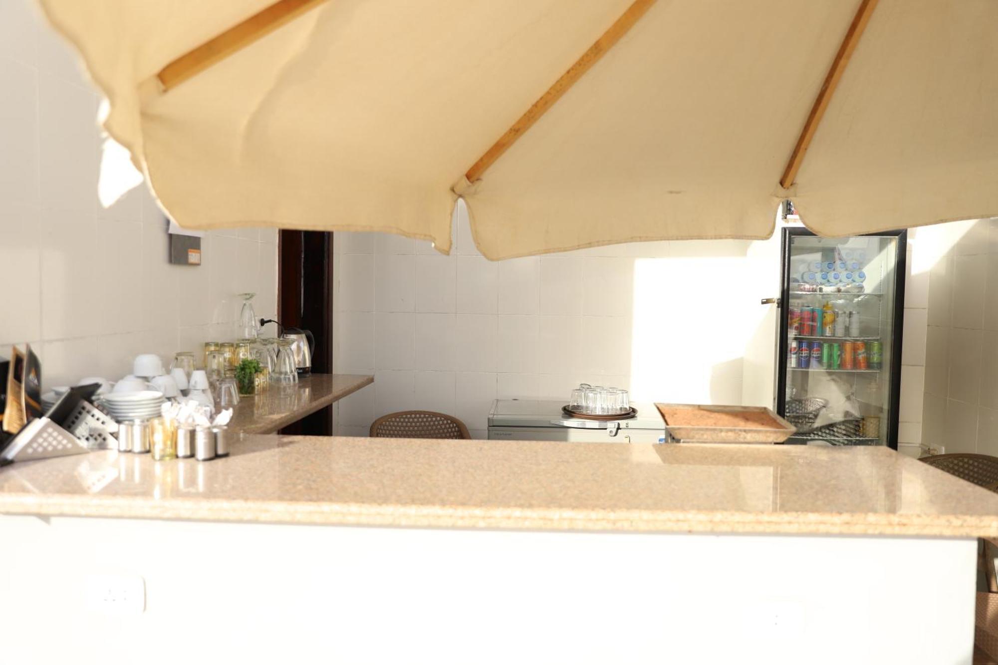 Pyramids Hotel Kafret el-Gabal Exterior foto